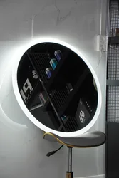 מראה עגולה למספרה